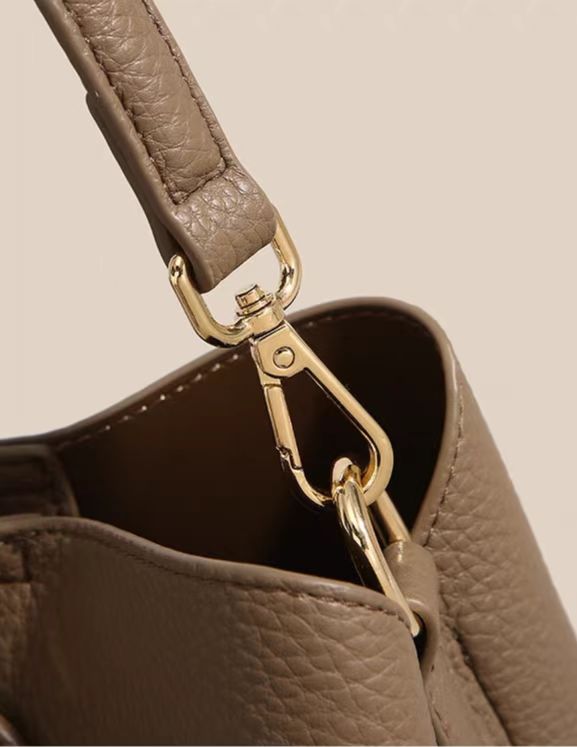 Women's leather bucket bag | Fixed shoulder strap | Ideal as a gift