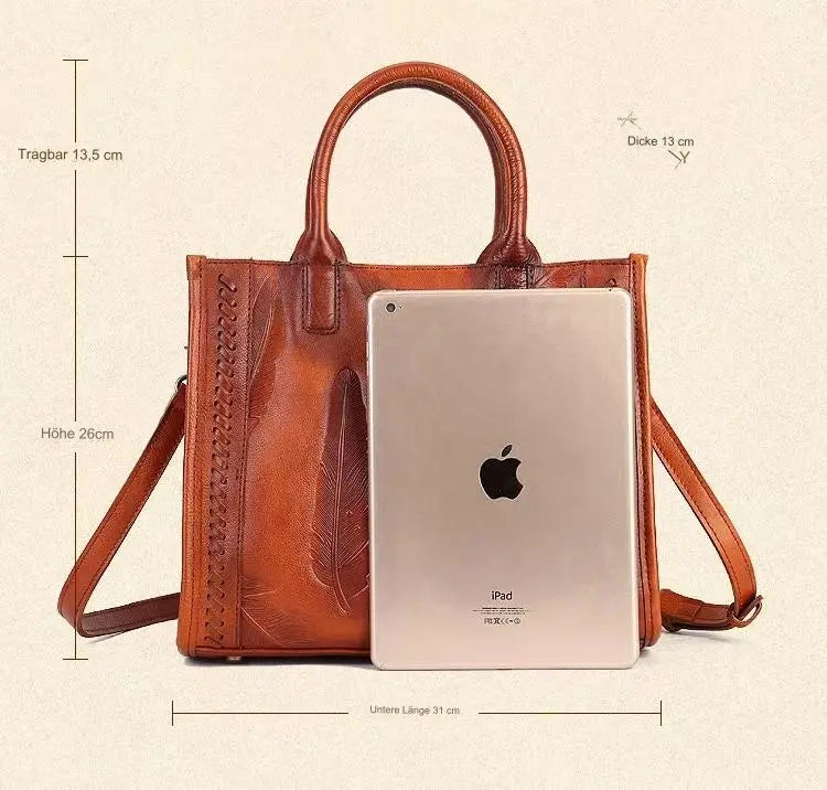 Stylish ladies shoulder bag made of high-quality leather