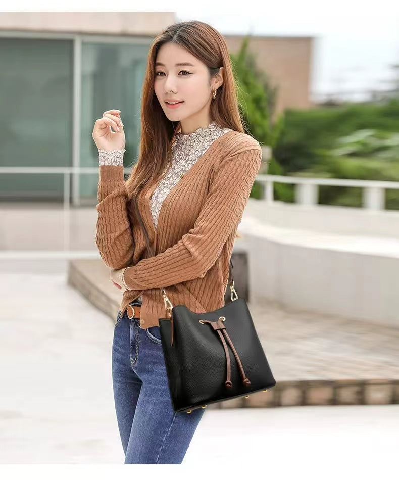 Fashionable and versatile ladies handbag casual style