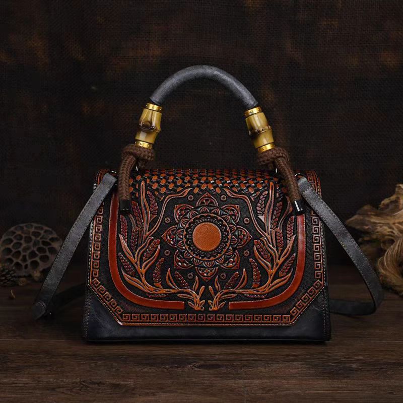 vintage style shoulder bag